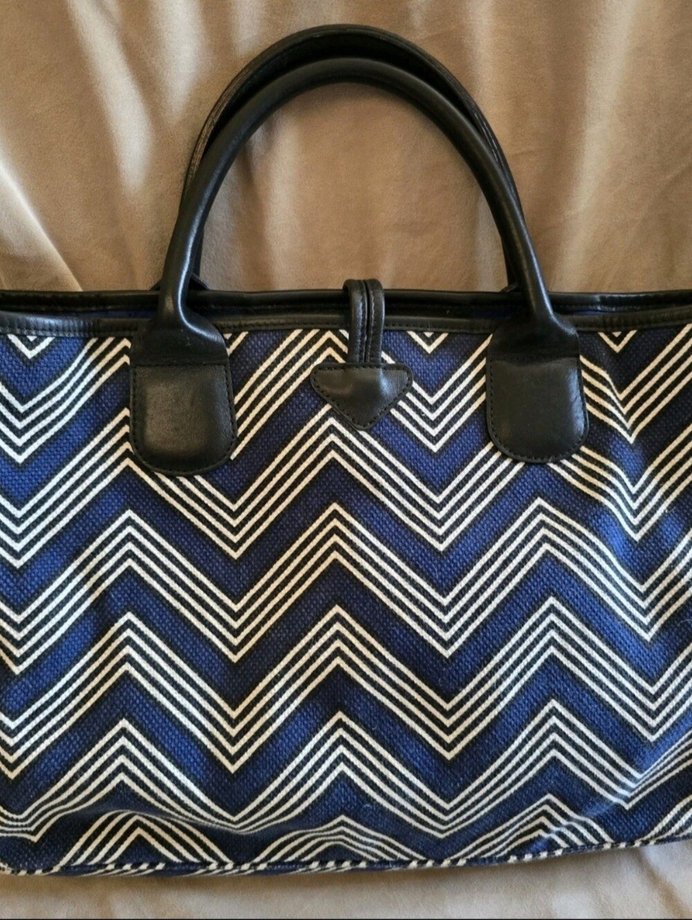 *RARE* LONGCHAMP Canvas Chevron Horse Logo Hand Tote Bag Toggle Button Open Top - Picture 3 of 16